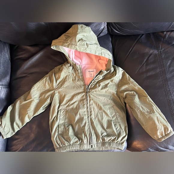 Old navy size 4 great shape - Picture 2 of 2